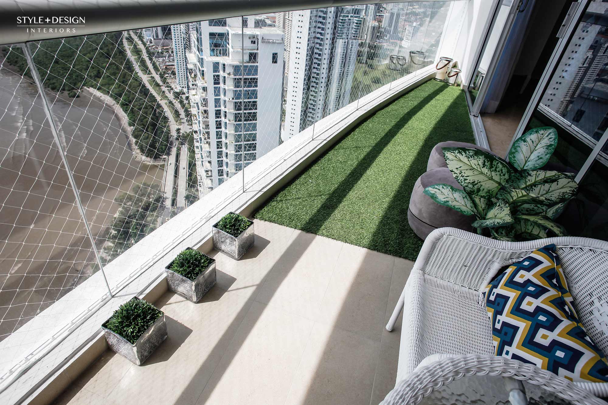 Diseño de balcones, mobiliario y decoración STYLE DESIGN INTERIORS SERVICES PANAMA